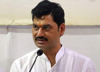 धनंजय मुंडे यांची प्रकृती चांगली, डॉक्टरांचा विश्रांतीचा सल्ला : उपमुख्यमंत्री अजित पवार