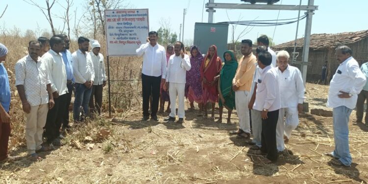 अंबागव्हाण व सितापावली येथे  स्वातंत्र्यानंतर पोहचली विज