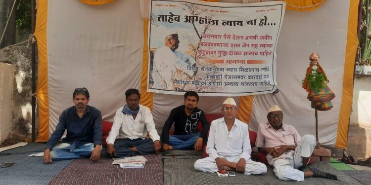 गुढीपाडवाचे मुहूर्तावर आंदोलनस्थळी गुढी उभारून आमरण उपोषणाला सुरुवात