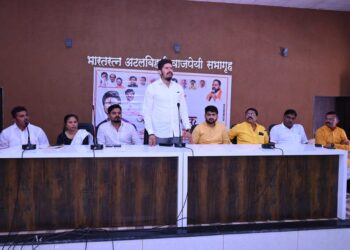 आगामी निवडणूकीसाठी युवा सेनेच्या पदाधिकार्‍यांनी तयारीला लागावे : विभागीय सचिव अविष्कार भुसे