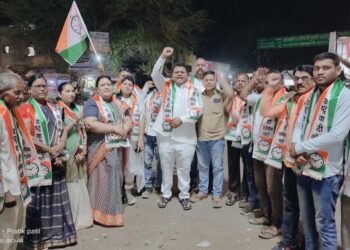 शरदचंद्र पवार यांच्या घरावर झालेल्या हल्ल्याचा नंदूरबार राष्ट्रवादीतर्फे जिल्हाध्यक्ष डाॅ.अभिजीत मोरे यांच्या नेतृत्वाखाली करण्यात आला निषेध