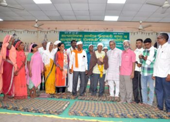 जल, जंगल, जमीनच्या लढ्यात  50 वर्ष यशस्वी काम करणाऱ्या रामसिंग गावित यांच्या जाहीर नागरी सत्कार