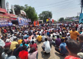 श्रीराम जन्मोत्सवाची मिरवणूकीबाबत पोलीस प्रशासनाच्या भूमिकेच्या निषेधार्थ शहादा, लोणखेडा व प्रकाशा कडकडीत बंद