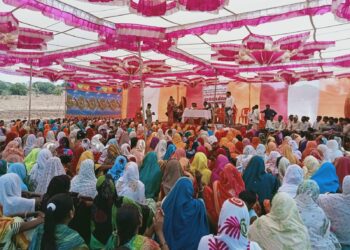 सातपुड्याच्या अतिदुर्गम भागातील आदिवासी महिलांचा आर्थिकदृष्ट्या सक्षम होण्याचा निर्धार