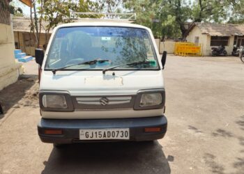 महाराष्ट्राच्या सीमेवर अवैध गुटख्यासह दोन लाख ९० हजाराचा मुद्देमाल जप्त, एकास अटक, घुटखा माफिया मात्र बिनधास्त