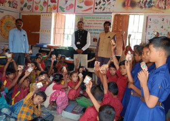 डॉ.बाबासाहेब आंबेडकर यांच्या जयंतीनिमित्त प्रहार शिक्षक संघटनेतर्फे वैजाली जि.प.शाळेत  विविध कार्यक्रम