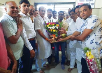 डॉ.भंडारी यांना आरोग्यभूषण पुरस्कार, जैन समाजातर्फे सत्कार