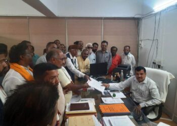 अमोल मिटकरींच्या बेताल वक्तव्याचा नंदुरबार ब्राम्हण समाजातर्फे निषेध, कारवाईची मागणी; जिल्हाधिकार्‍यांना निवेदन