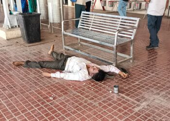 खांडबारा येथील रेल्वे स्थानकावर एका युवकाचा मृत्यू