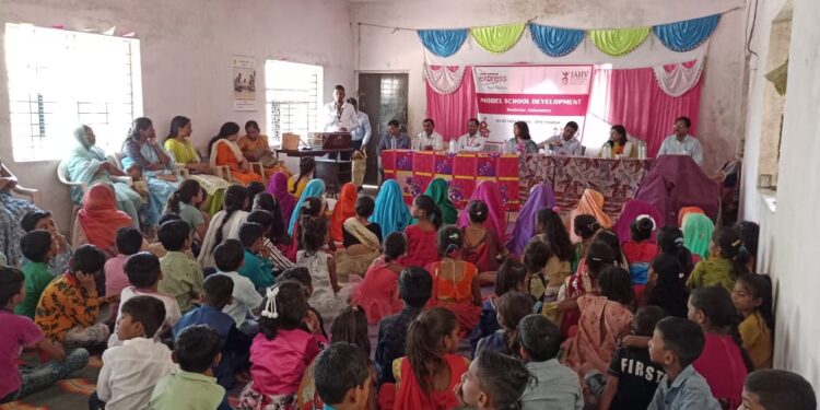 वाण्याविहीर येथे स्वच्छतागृह व वर्गखोल्यांचा उद्घाटन व लोकार्पण