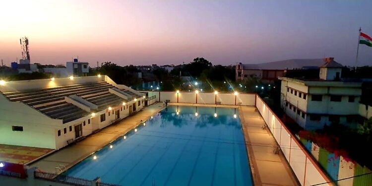 बाळासाहेब ठाकरे जलतरण तलाव १ मेपासून सुरू; प्रशिक्षणाची सोय, महिलांसाठी स्वतंत्र बॅच : माजी आ.चंद्रकांत रघुवंशी यांनी माहिती