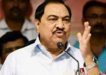 शब्द फिरवल्याने कार्यकर्ते काय आदर्श घेतील; भान ठेवूनच बोलावे, नंदुरबारात एकनाथराव खडसेंच्या चंद्रकांत पाटलांना सवाल