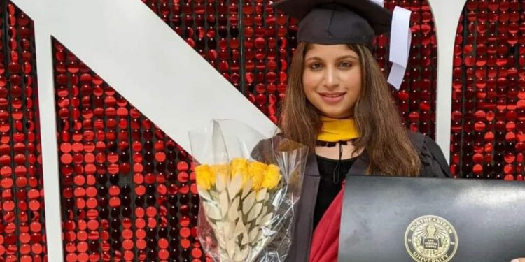 विजय चौधरी यांच्या कन्येची उंच भरारी, वैष्णवी हिने अमेरिकेतून प्राप्त केली उच्च पदवी