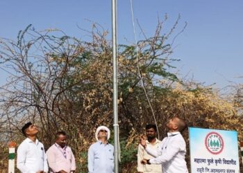 उमर्दे येथील कृषी तंत्र विद्यालयात महाराष्ट्र दिन साजरा