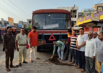 खापरहुन कल्याण व जळगाव बसेस सुरू