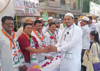 राष्ट्रवादीतर्फे मुस्लिम बांधवांना देण्यात आल्या रमजान ईदच्या शुभेच्छा