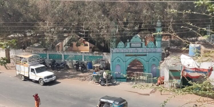 नंदूरबार जिल्ह्यातील प्रत्येक मज्जित बाहेर बंदोबस्त,पोलीसांनी 17 मनसे कार्यकर्त्यांना बजावल्या नोटीसी