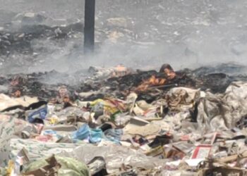 पालिकेचे घनकचरा प्रकल्पाच्या कचरा डेपोमध्ये लागली आग