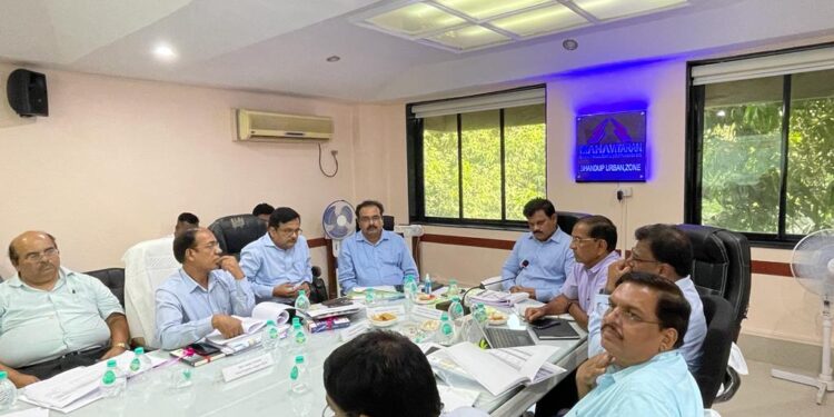 वीजबिल वसुलीच्या कामाला गती द्या: सहव्यवस्थापकीय संचालक चंद्रकांत डांगे यांचे निर्देश