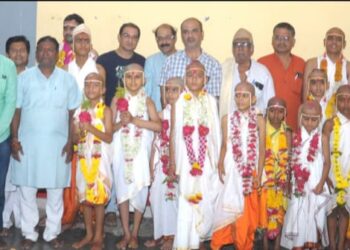 नंदुरबार येथे समस्त ब्राह्मण पंचतर्फे सामुदायिक उपनयन संस्‍कार