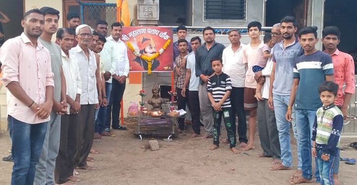 उमर्दे खुर्दे येथे विर शिरोमनी महाराणा प्रताप यांना अभिवादन