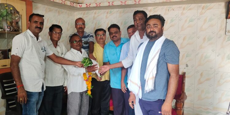 तळवे येथे विविध कार्यकारी सोसायटी चेअरमन पदी पुनचंद वळवी तर व्हा.चेअरमन पदी विनायक पाटील