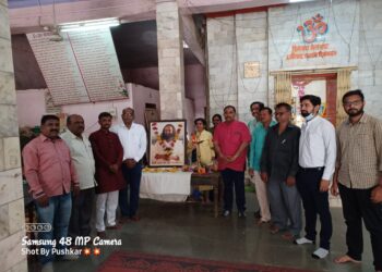 श्री.श्री.रविशंकर यांचा वाढदिवसानिमित्त 66 दात्यांनी केले रक्तदान