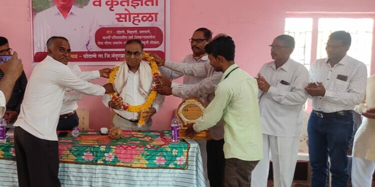 शेतकऱ्यांनी शेतीबाबत असलेले नैराश्य झटकून  शेती आवडीने करावी : डॉ‌. मुरलीधर महाजन