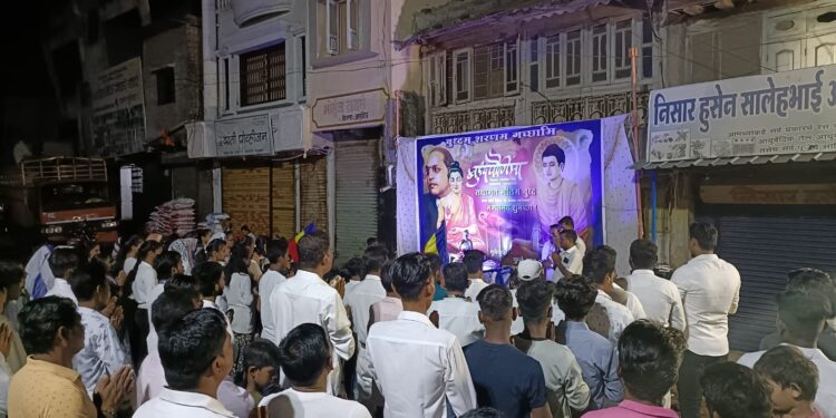 तळोदा येथील बुद्ध पौर्णिमेनिमित्त सामूहिक वंदना व खीरदान