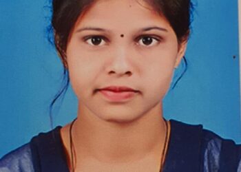 परीक्षेसाठी जाणाऱ्या विद्यार्थिनीच्या अंगावरून ट्राला गेल्याने तिचा जागीच मृत्यू