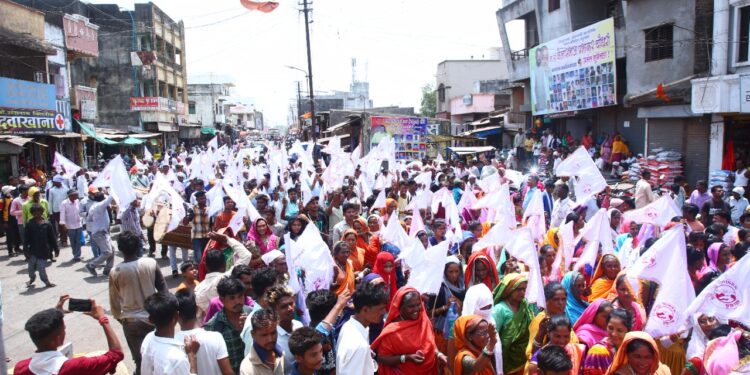 आदिवासी समाजातुन धर्मांतर केलेल्यांचे आरक्षण सह सर्व सवलती रद्द करा : ॲड.हिम्मत तावड