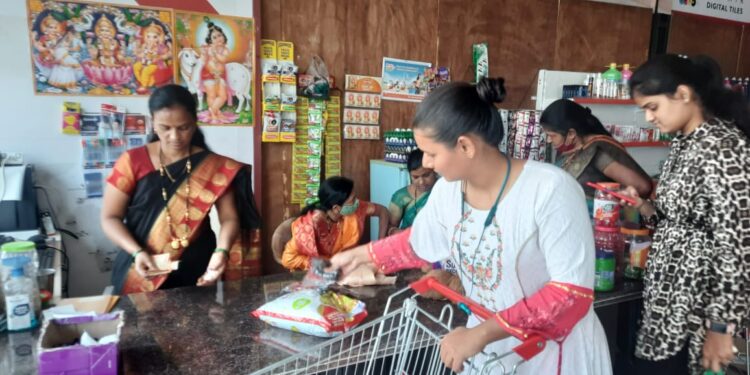 ग्रामीण भागातील महिला बचतगटांचा ‘सुपर शॉपींग मॉल’