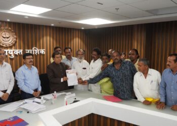 समर्पित आयोगाने जाणून घेतले जनमत;राजकीय पक्ष, सामाजिक संस्थांच्या निवेदनांचा स्वीकार