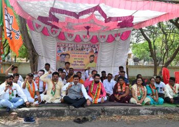 राज्य सरकारने मध्य प्रदेश मॉडेलचे अनुकरण करावे, राजकीय आरक्षण गेल्याच्या निषेधार्थ भाजपा ओबीसी मोर्चातर्फे आंदोलन