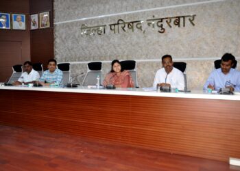 जि.प.अध्यक्षा ॲड. सीमा वळवी यांनी लघुसिंचन विभागाच्या अधिकाऱ्यांची केली कानउघाडणी