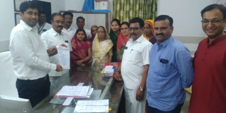 शहादा तालुक्यातील आरोग्य केंद्रात रिक्त असलेल्या जागा तात्काळ भरण्याची मागणी