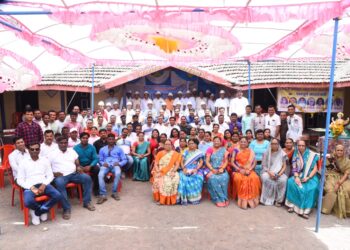 तळोदा येथे 23 वर्षांनंतर रंगला माजी विद्यार्थ्यांचा स्नेहमेळावा