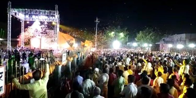 शहादा शहरातील शिवभक्त तसेच रामभक्तांवर दाखल झालेले गुन्हे मागे घ्या ,माजी आमदार चंद्रकांत रघुवंशी यांची मुख्यमंत्र्यांकडे निवेदनाद्वारे मागणी