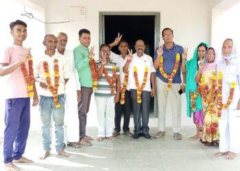 नटावद आदिवासी वि.का.सोसायटीच्या चेअरमनपदी प्रकाश गावीत तर व्हा.चेअरमनपदी रणजीत नाईक