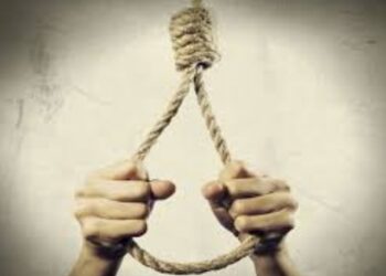 नंदुरबार येथे रेल्वे स्थानकाजवळ गळफास घेवून युवकाचा आत्महत्या