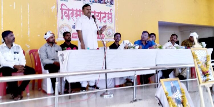 आदिवासी समाजाने जल,जंगल, जमीन जपने आवश्यक : ॲड.पद्माकर वळवी