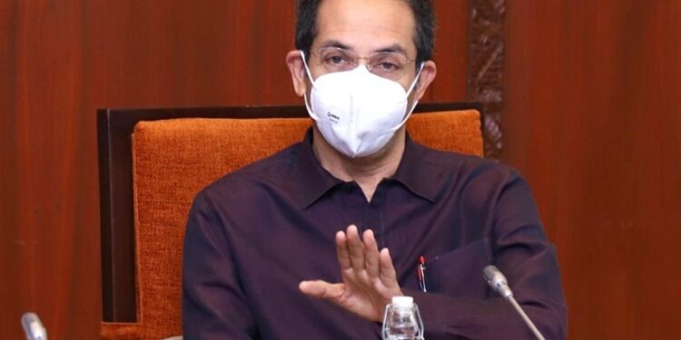 शेतकऱ्यांचे नुकसान टाळण्यासाठी संपूर्ण ऊस गाळप होईपर्यंत साखर कारखाने सुरु राहतील : मुख्यमंत्री उद्धव ठाकरे यांचे निर्देश