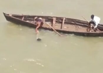 अरे बापरे : महाविद्यालयीन तरूणीची तापी नदीत उडी घेऊन आत्महत्येचा प्रयत्न