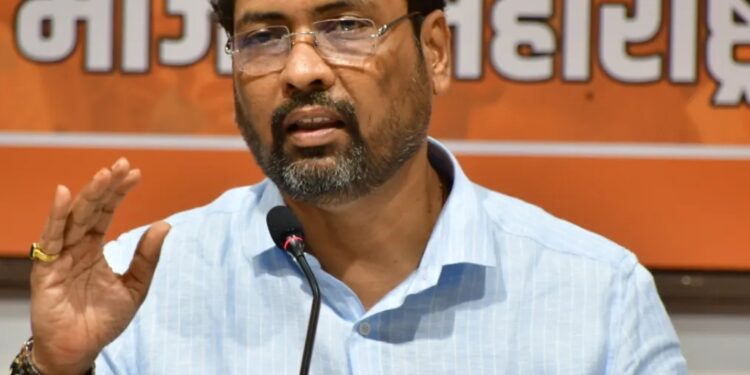 पेट्रोल, डिझेलवरील मूल्यवर्धित करामध्ये कपातीचा ठाकरे सरकारचा केवळ कागदी गाजावाजा : केशव उपाध्ये