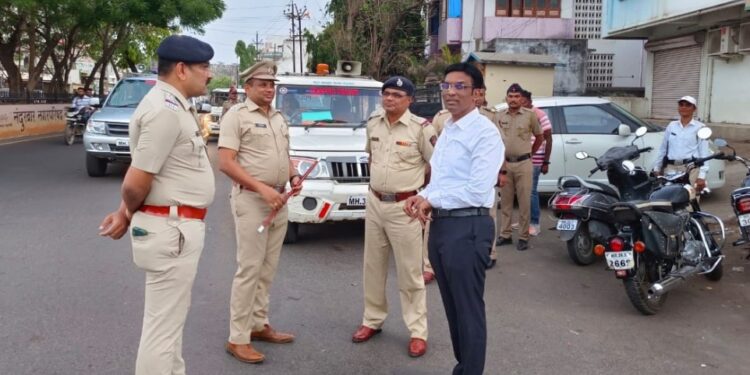 नंदुरबार शहरातील कोंडी होणाऱ्या भागाची  जिल्हा पोलीस अधीक्षक पी.आर. पाटील यांनी केली पाहणी