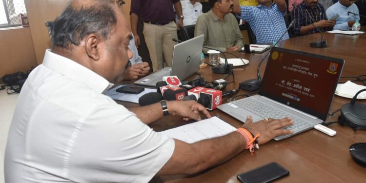 वाहन चालविण्याची लायसन्स आता मिळणार ऑनलाईन, परिवहन विभागाच्या 115 सेवांपैकी ८० सेवा ऑनलाईन