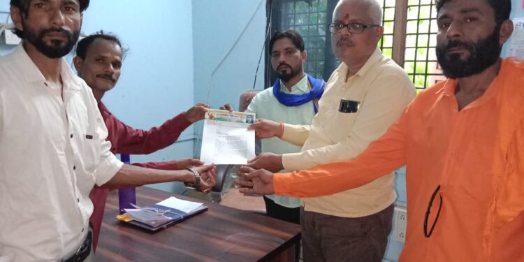 कोराई ग्रामपंचायतीत झालेल्या भ्रष्टाचाराची चौकशी  करा: क्रांतिवीर बिरसा मुंडा संघटनेचे राज्यपाल भगतसिंग कोश्यारी यांना निवेदन