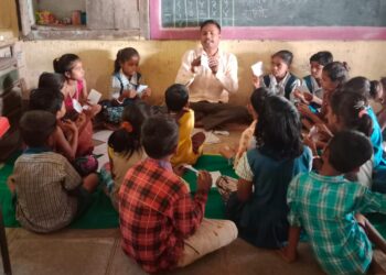 जिल्ह्यात स्वयंसेवकांच्या मदतीने राबवले जात आहेत समर कॅम्प