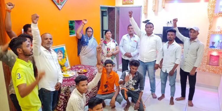 रनाळे येथे लोकनेते स्व. गोपीनाथ मुंडे पुण्यतिथी निमित्त अभिवादन