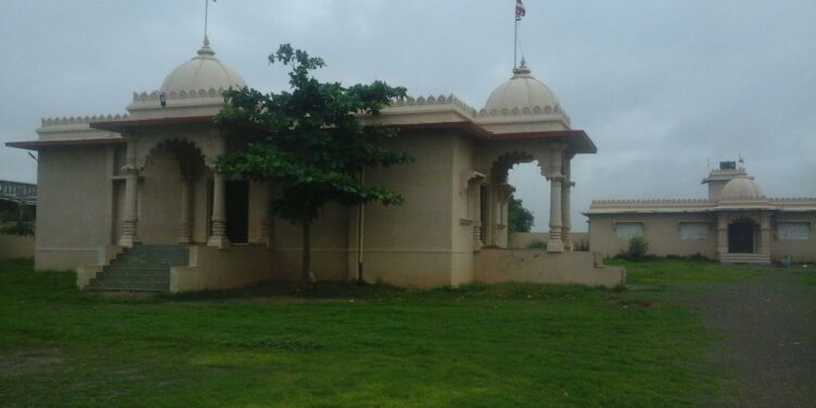 सदगव्हाण येथे स्वामीनारायण मंदिरात 14 वा पाटोत्सव व विविध धार्मिक कार्यक्रमाचे आयोजन